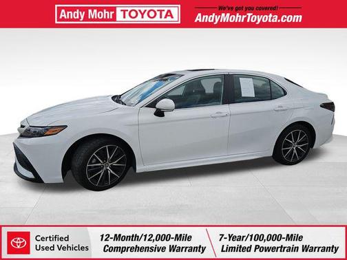 Ice Cap 2024 Toyota Camry SE