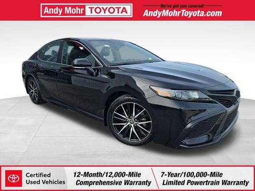 Midnight Black 2024 Toyota Camry SE
