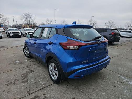 2022 Nissan Kicks S