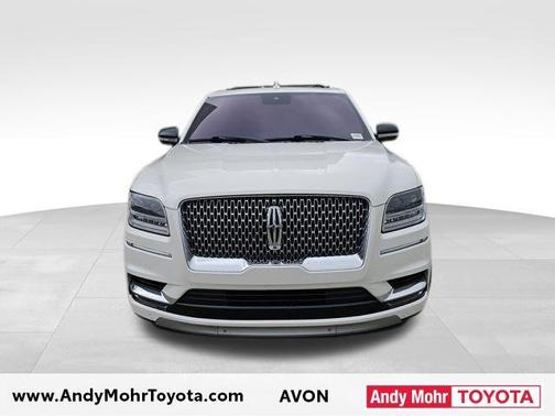 White Platinum Metallic Tri-Coat 2018 Lincoln Navigator L Reserve
