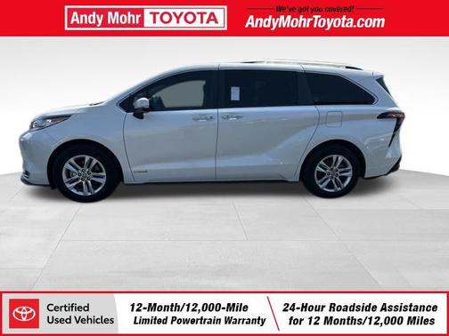 Blizzard Pearl 2021 Toyota Sienna Limited 7-Passenger