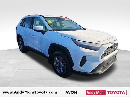 2022 Toyota RAV4 XLE