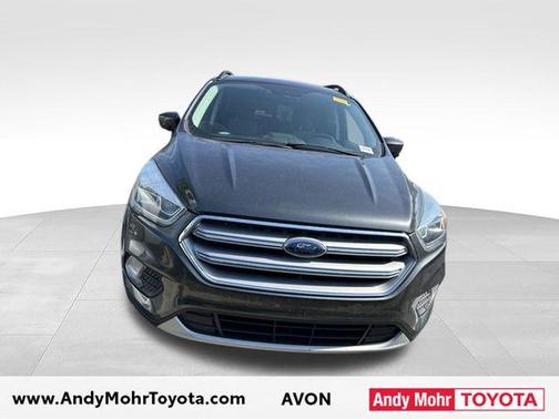 Magnetic Metallic 2017 Ford Escape SE