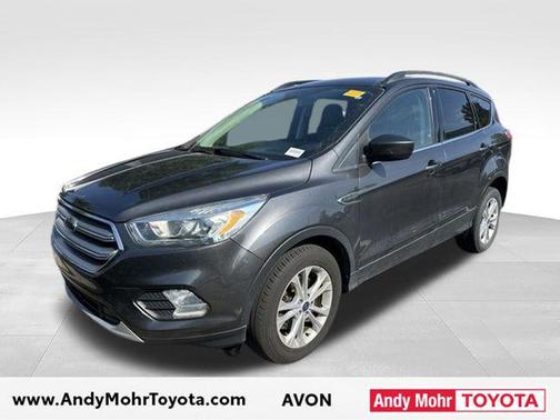 Magnetic Metallic 2017 Ford Escape SE