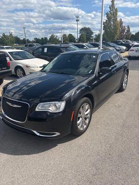 2017 Chrysler 300 Limited
