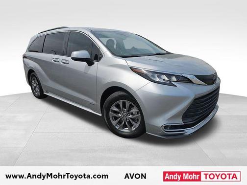 Celestial Silver Metallic 2021 Toyota Sienna XLE 8 Passenger