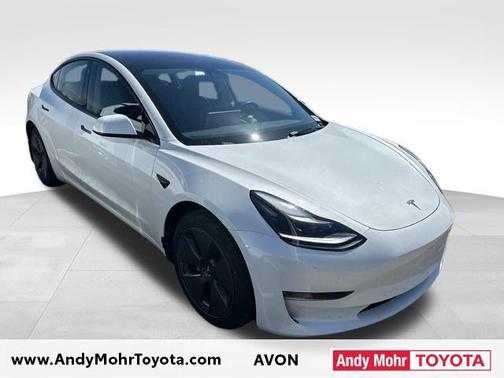 Pearl White Multi-Coat 2023 Tesla Model 3 Standard Range