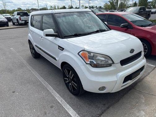 2011 Kia Soul +