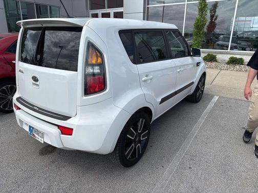 2011 Kia Soul +