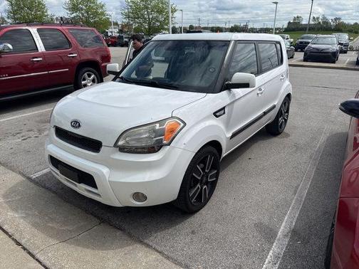2011 Kia Soul +