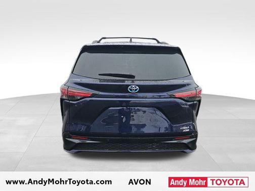 2021 Toyota Sienna XSE 7 Passenger
