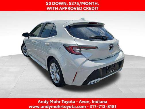 Blizzard Pearl 2019 Toyota Corolla Hatchback SE