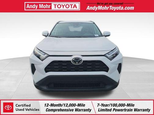 Ice Cap 2025 Toyota RAV4 Hybrid XLE