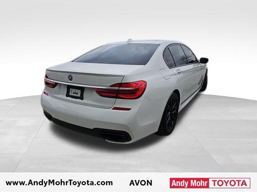 2016 BMW 750 i xDrive