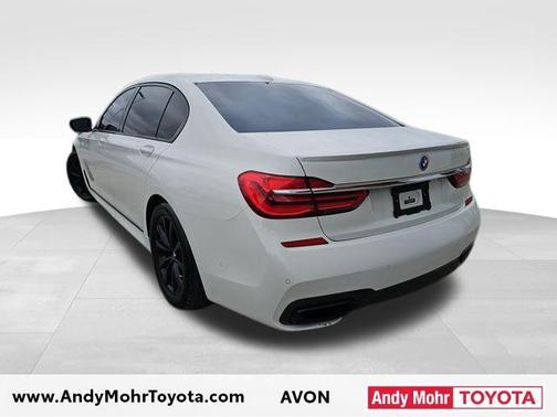 2016 BMW 750 i xDrive