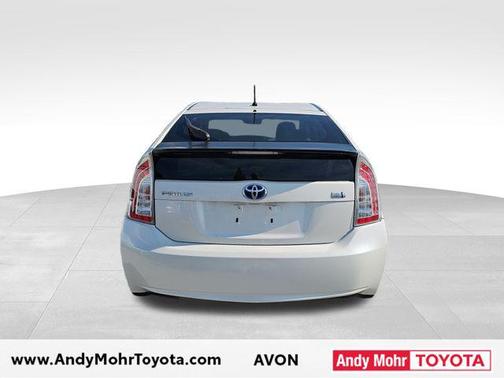 Blizzard Pearl 2014 Toyota Prius Two