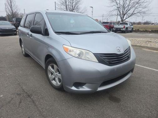 2017 Toyota Sienna SE
