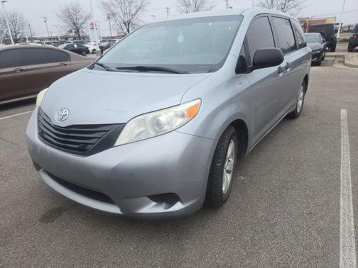 2017 Toyota Sienna SE