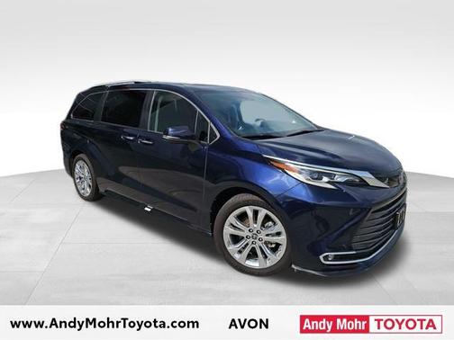 2023 Toyota Sienna Platinum 7 Passenger