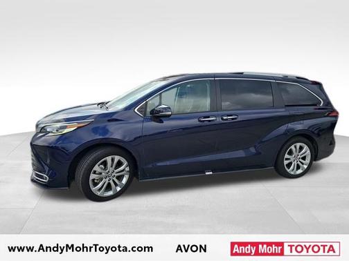 2023 Toyota Sienna Platinum 7 Passenger