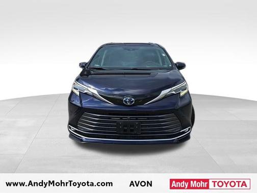 2023 Toyota Sienna Platinum 7 Passenger