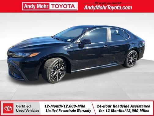 Midnight Black Metallic 2021 Toyota Camry SE