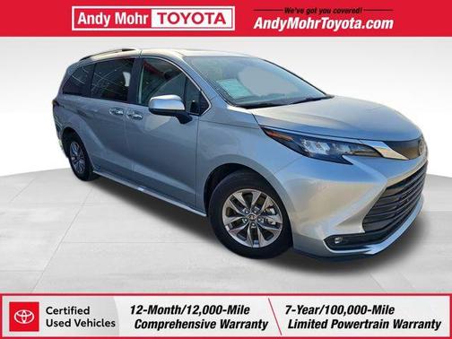 2025 Toyota Sienna XLE