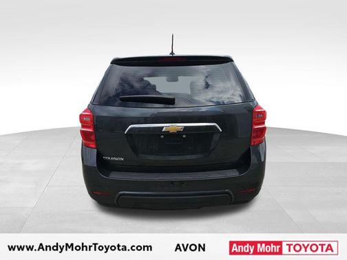 Gray Metallic 2017 Chevrolet Equinox LS