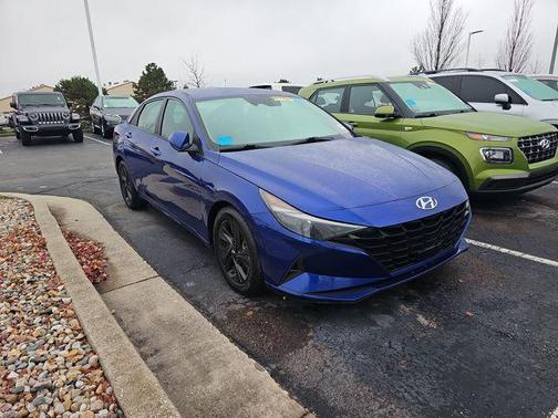 2021 Hyundai ELANTRA SEL