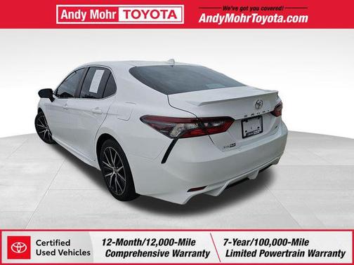Ice Cap 2024 Toyota Camry SE