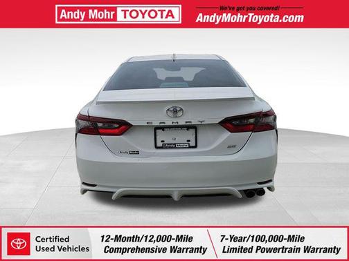 Ice Cap 2024 Toyota Camry SE