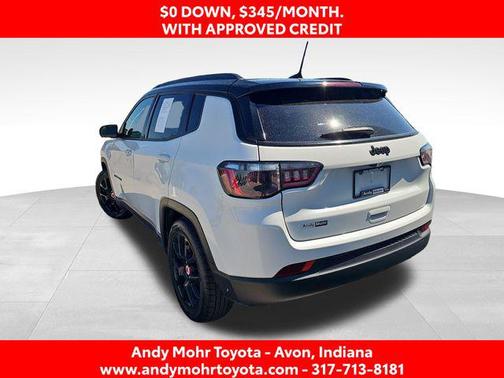 Bright White Clearcoat 2022 Jeep Compass Latitude