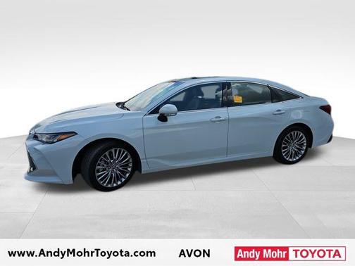 2022 Toyota Avalon Hybrid Limited