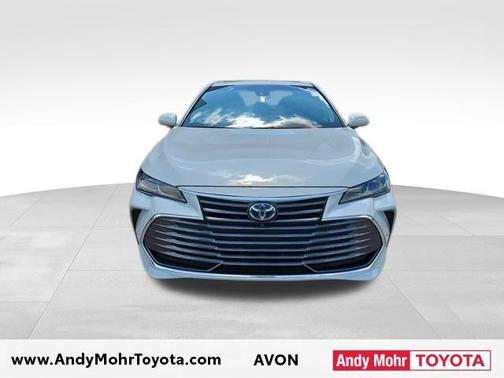 2022 Toyota Avalon Hybrid Limited
