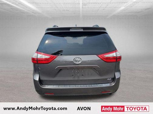 Predawn Gray Mica 2019 Toyota Sienna XLE