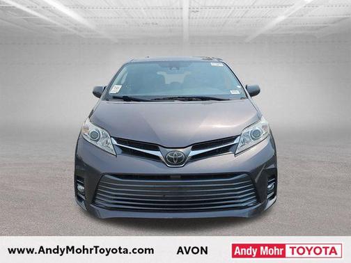 Predawn Gray Mica 2019 Toyota Sienna XLE