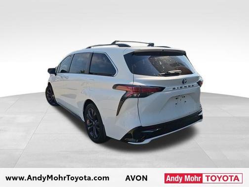 2022 Toyota Sienna XSE 7 Passenger