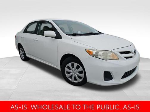 Super White 2011 Toyota Corolla LE
