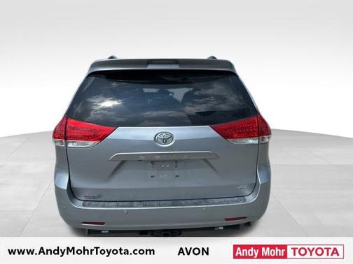 2014 Toyota Sienna XLE