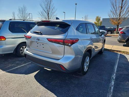 2023 Toyota Highlander Hybrid LE