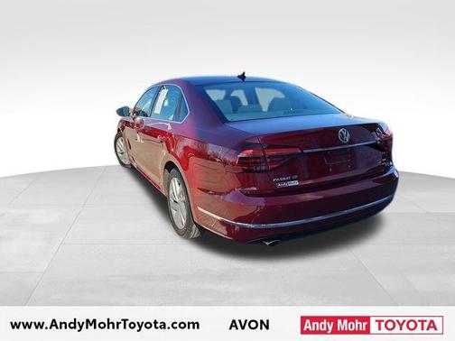 2018 Volkswagen Passat 2.0T SE