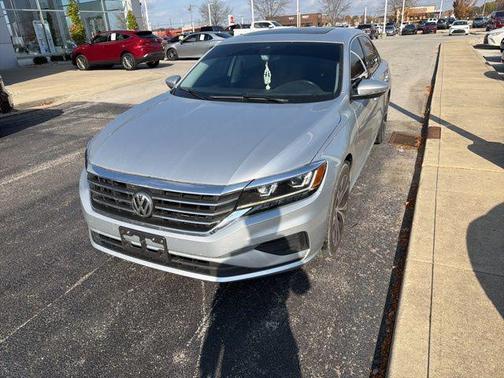 2021 Volkswagen Passat 2.0T SE