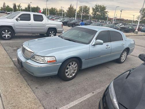 2009 Lincoln Town Car Signature