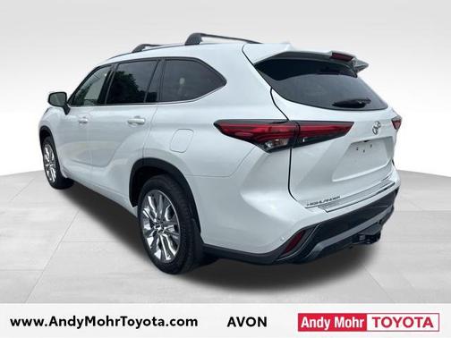 Wind Chill Pearl 2022 Toyota Highlander Limited