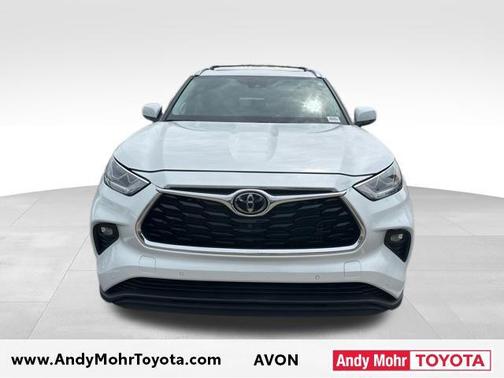 Wind Chill Pearl 2022 Toyota Highlander Limited