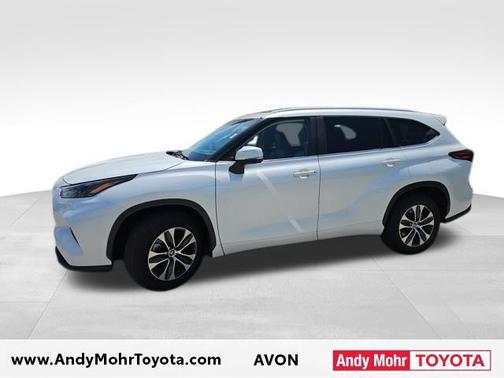 2023 Toyota Highlander Hybrid XLE