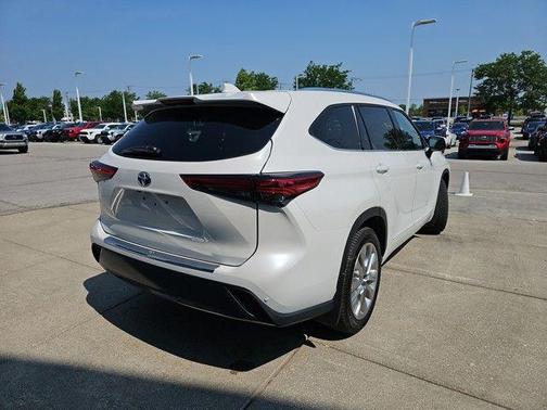 2023 Toyota Highlander Hybrid Limited