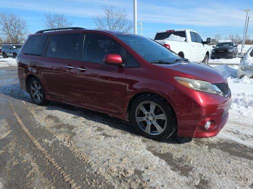 2017 Toyota Sienna SE