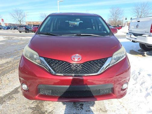 2017 Toyota Sienna SE