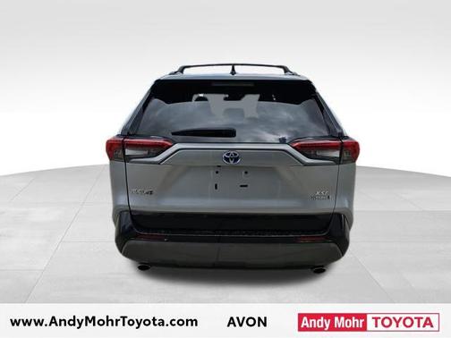 2021 Toyota RAV4 Hybrid SE